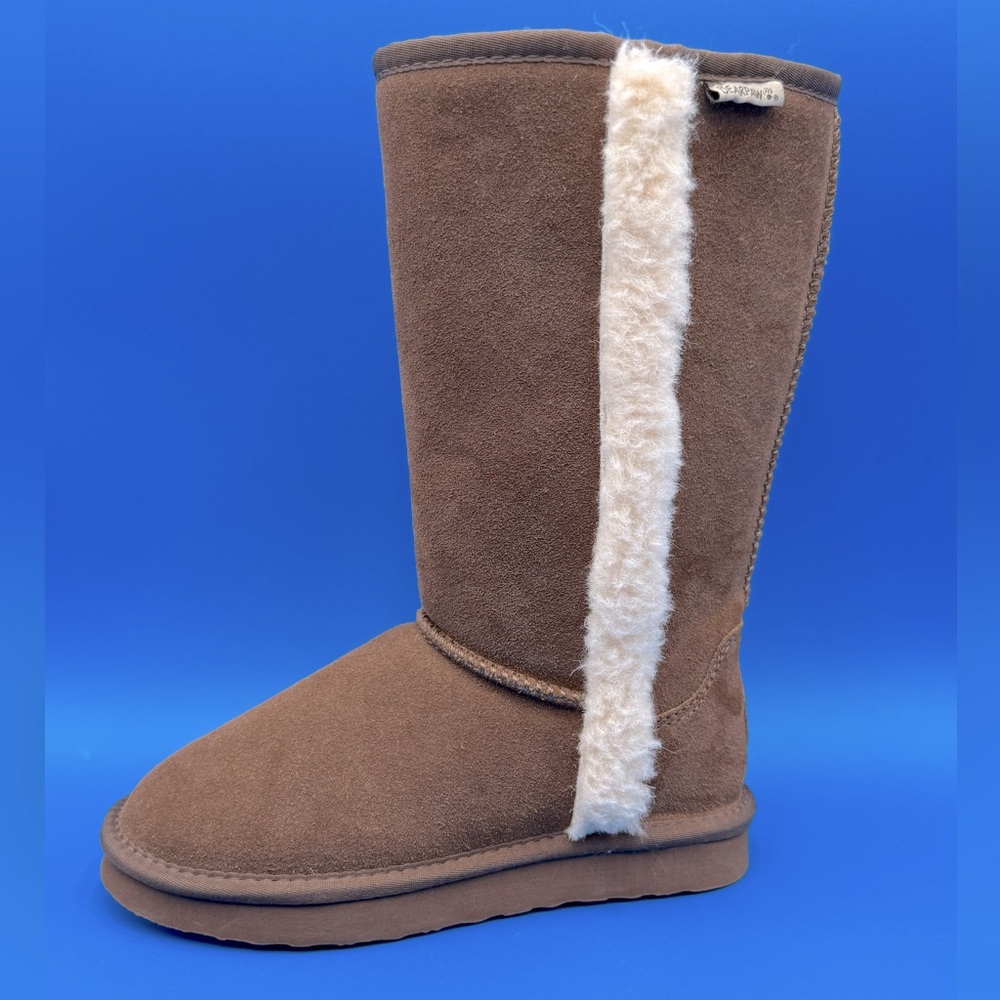 NEW WOMANS BEARPAW BOOTS  SIZE 6